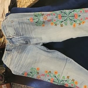 Floral embroidery jeans